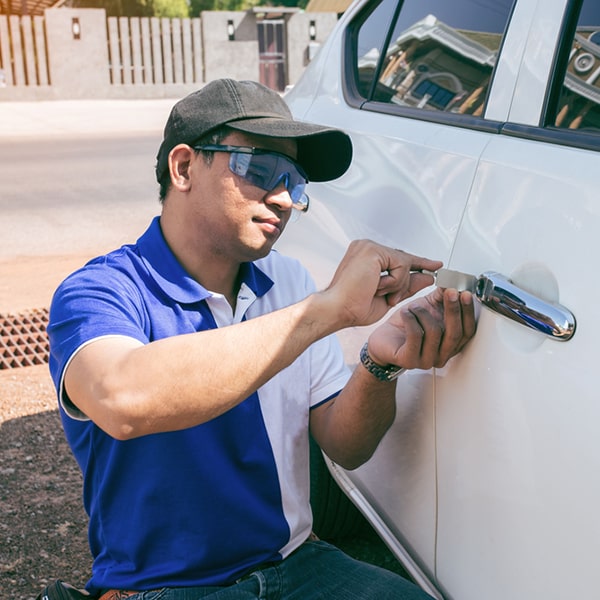 en cerrajería de autos contamos con la tecnología necesaria para programar llaves con chip para vehículos de todas las marcas